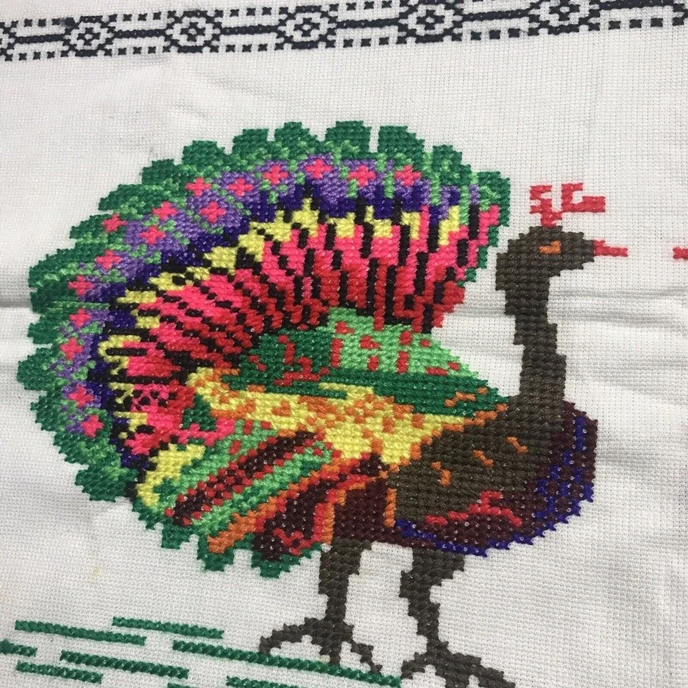 1 Embroidered Peacock Ukrainian Folk Pillow‎ Case Handmade 26